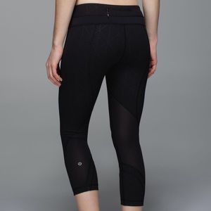 Lululemon Inspire Crop II Diamond Palm Black Mesh